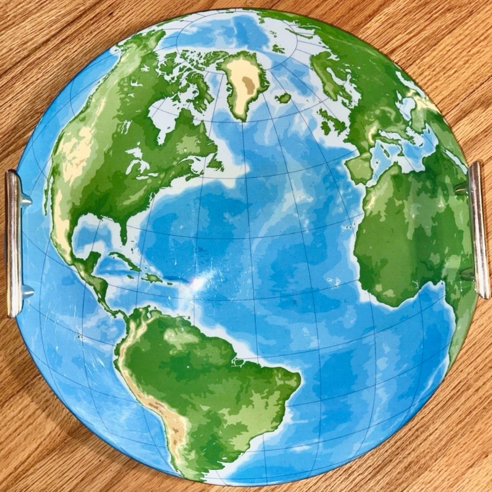 MARIPOSA 16.5" ROUND MELAMINE SERVING TRAY WITH HANDLES WORLD MAP AND OCEANS